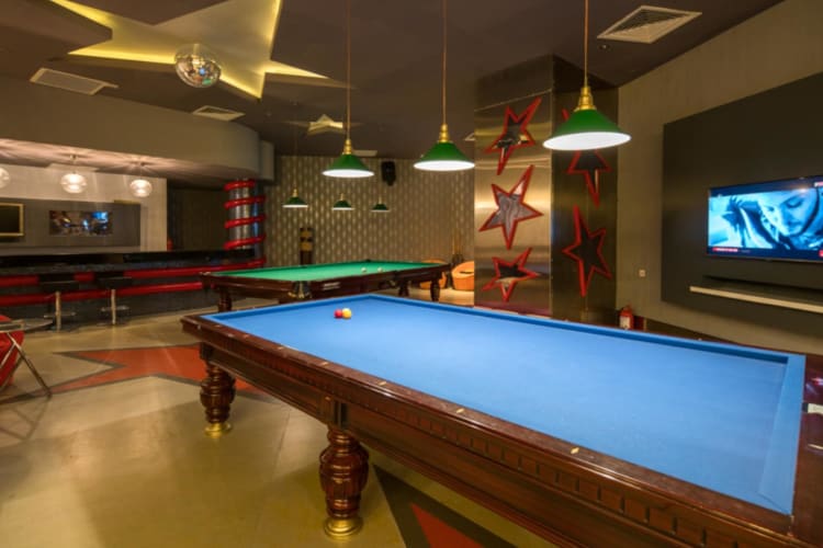 Game room pool table